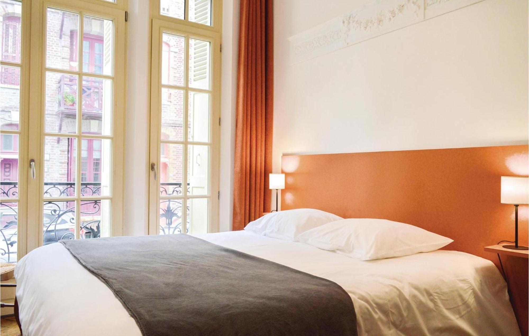 2 Bedroom Awesome Apartment In Mers-Les-Bains Eksteriør bilde