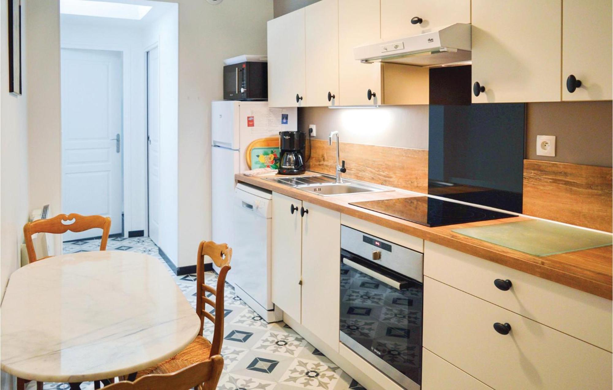 2 Bedroom Awesome Apartment In Mers-Les-Bains Eksteriør bilde